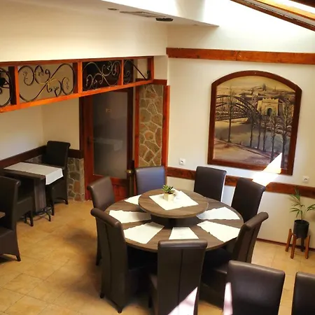 Duod ベッド・アンド・ブレックファスト 3*